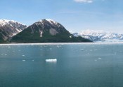 panorama-at-hubbard-glacier