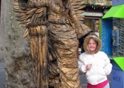 ramblashumanstatue