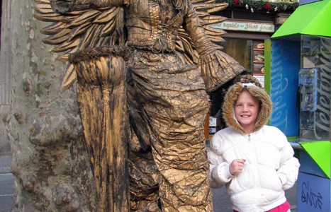 ramblashumanstatue