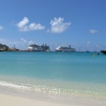 Cruise ships in St. Maarten 